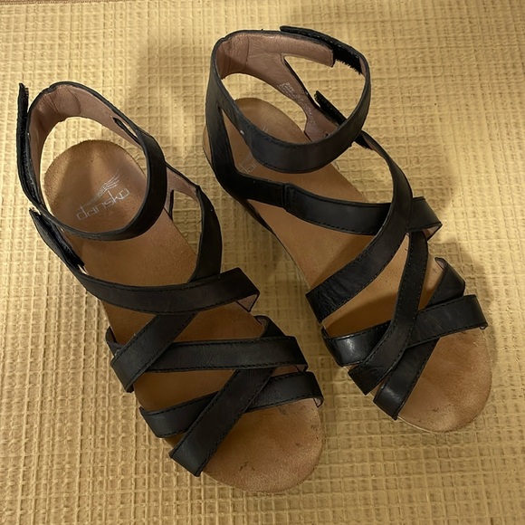 Dansko sandals.  Like new. Size 37. - Picture 1 of 5